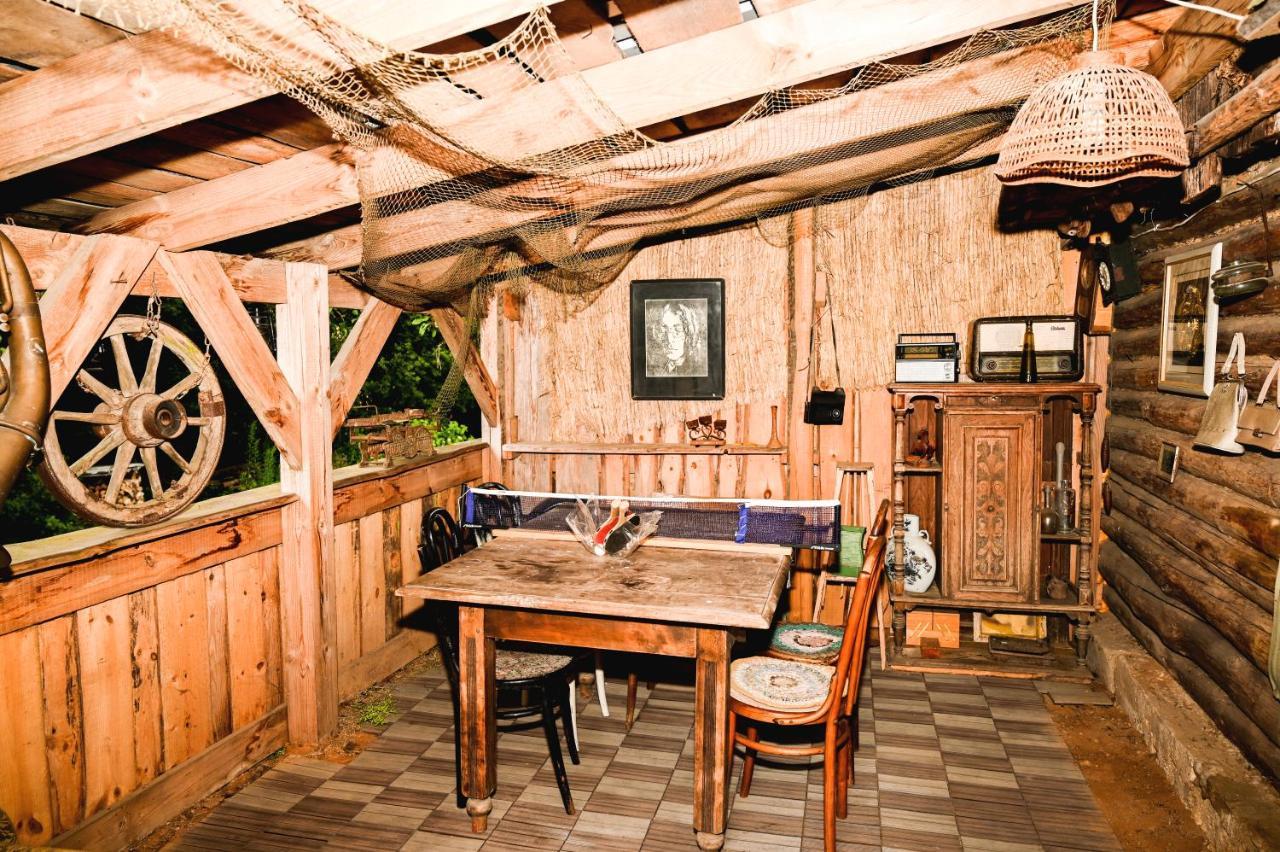 Idilliska Latgaliesu Lauku Maja Ar Melno Pirti Vila Aglona Exterior foto